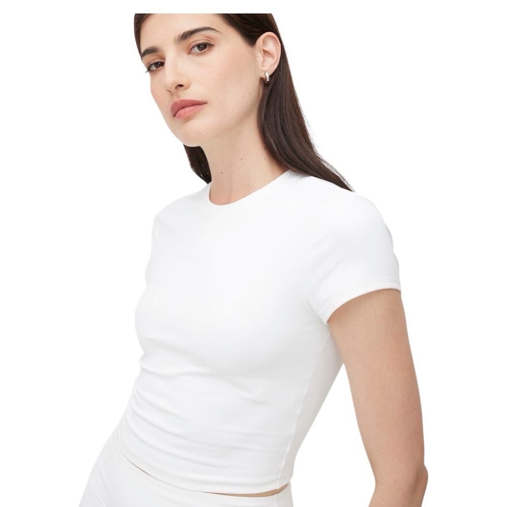 NWT Kit and Ace Corsica Tiny Tee Bright White | size medium